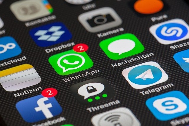 whatsapp trick reveal texts