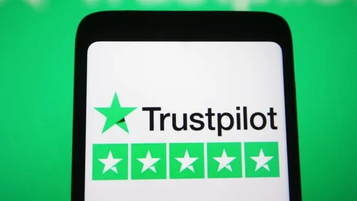 trustpilot 5 stars reviews on a phone